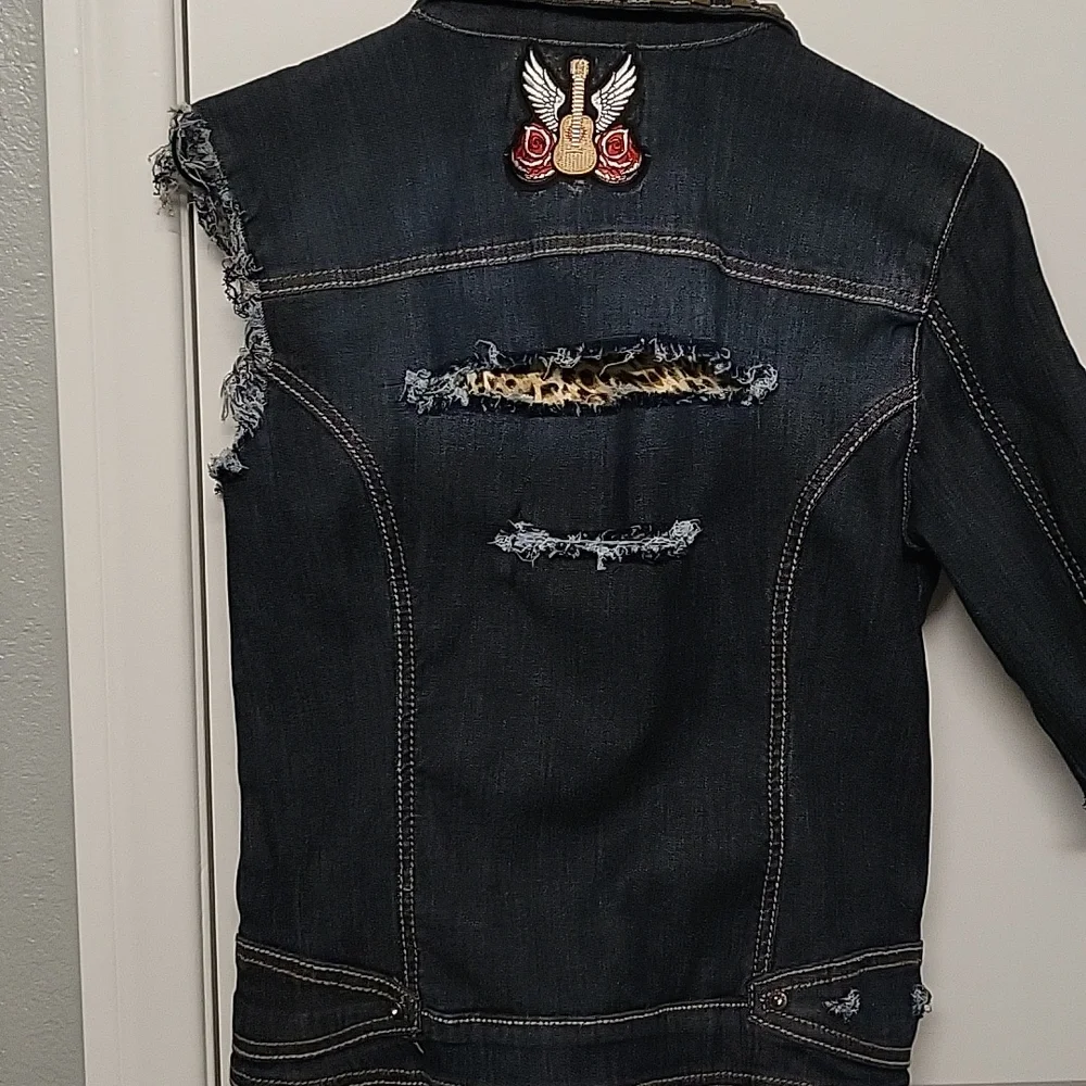 Jacket - Picture 3 of 4